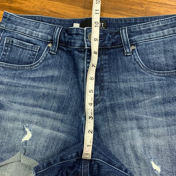 KUT from the Kloth Gidget Denim Shorts Womens 8 Distressed Fray Hem‎ Dark Wash - Picture 6 of 6